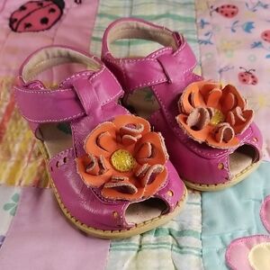 Livie & Luca Pink Leather Sandals with Orange Leather Flowers Size 6 VGUC